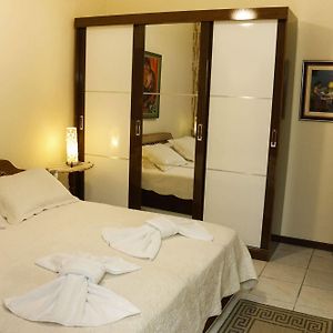 Habitación con Cama King